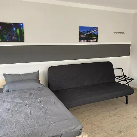 Monteur Und Apartment *
