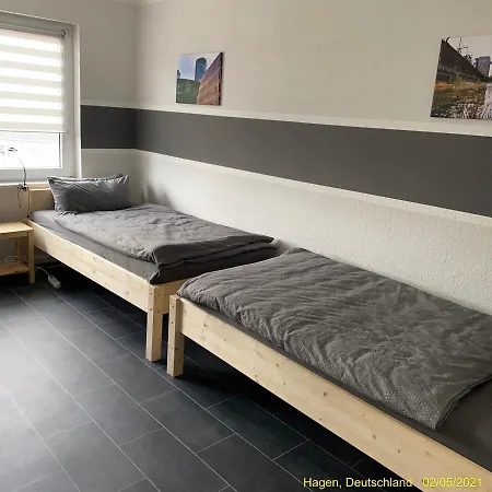 Monteur Und Hagen (Arnsberg)