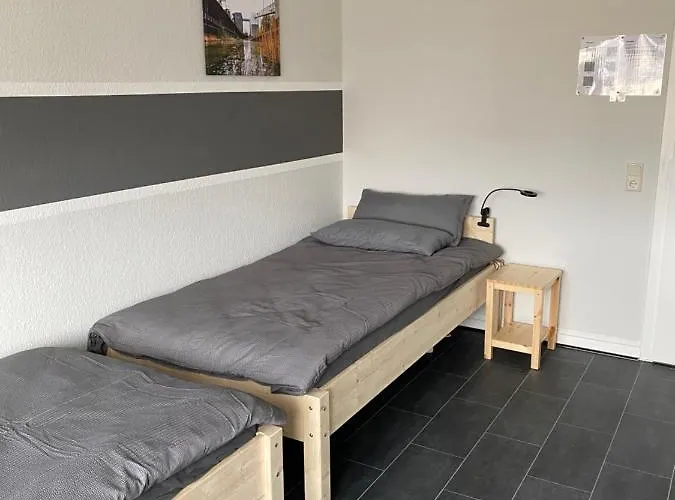 Апартаменты Ferienwohnung Hagen *